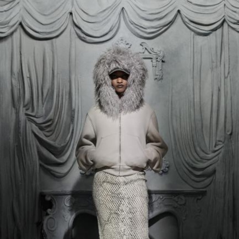 alexanderwang 推出2025早春度假系列——Meta Morph