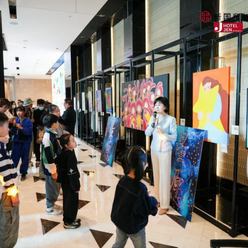 第十七届“爱在蓝天下”全国孤独症暨潮流艺术绘画展《星愿》