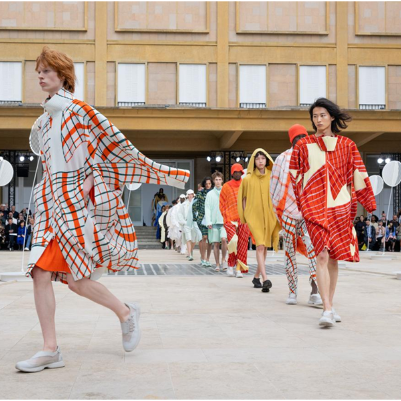 HOMME PLISSÉ ISSEY MIYAKE 2025春夏系列