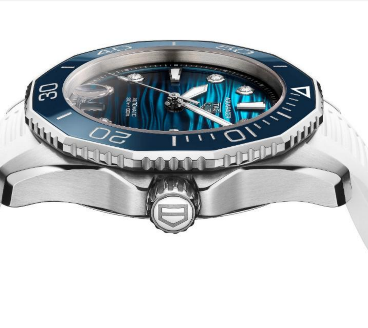 澎湃上腕 优雅逐浪 TAG HEUER 泰格豪雅竞潜系列 PROFESSIONAL 300 日历型腕表重磅发