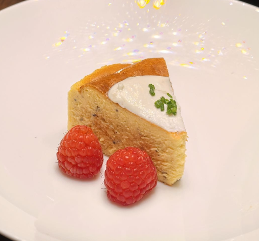 藏悦中餐厅：以新锐匠心，宴齐鲁至味