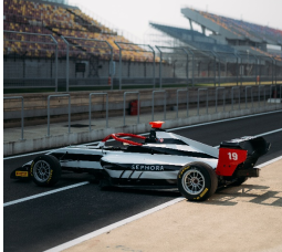 丝芙兰携手F1 ACADEMY™，开启 2026 赛季全新合作