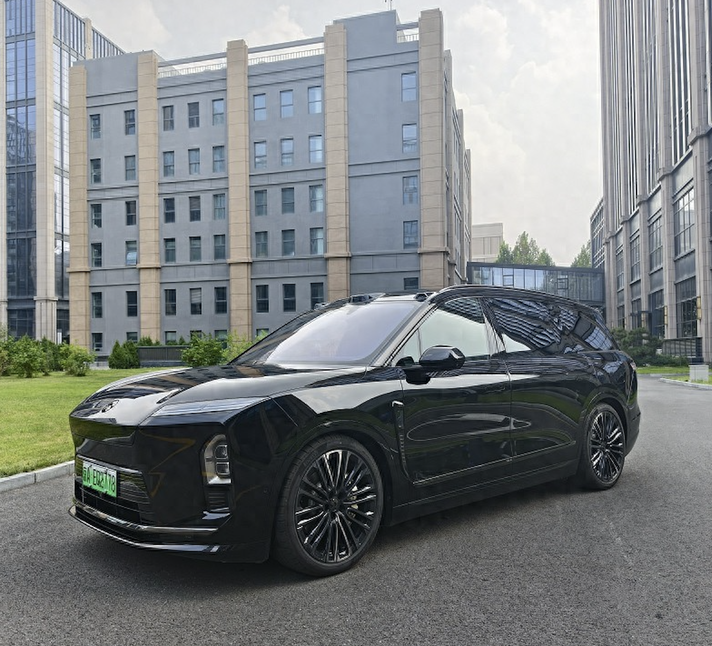 体验蔚来ES8 MirrorBlack Edition：镜黑叙事，定义新中式豪华